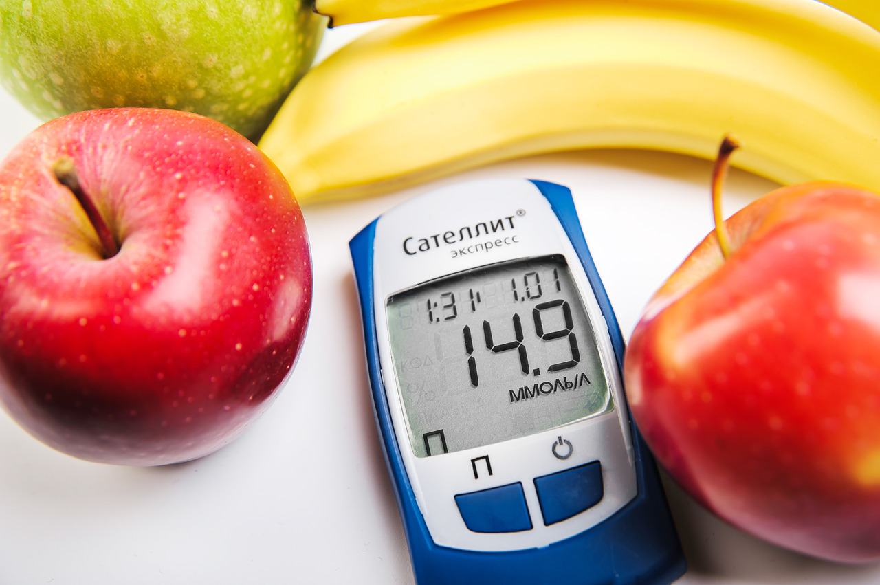 Glukometr i owoce